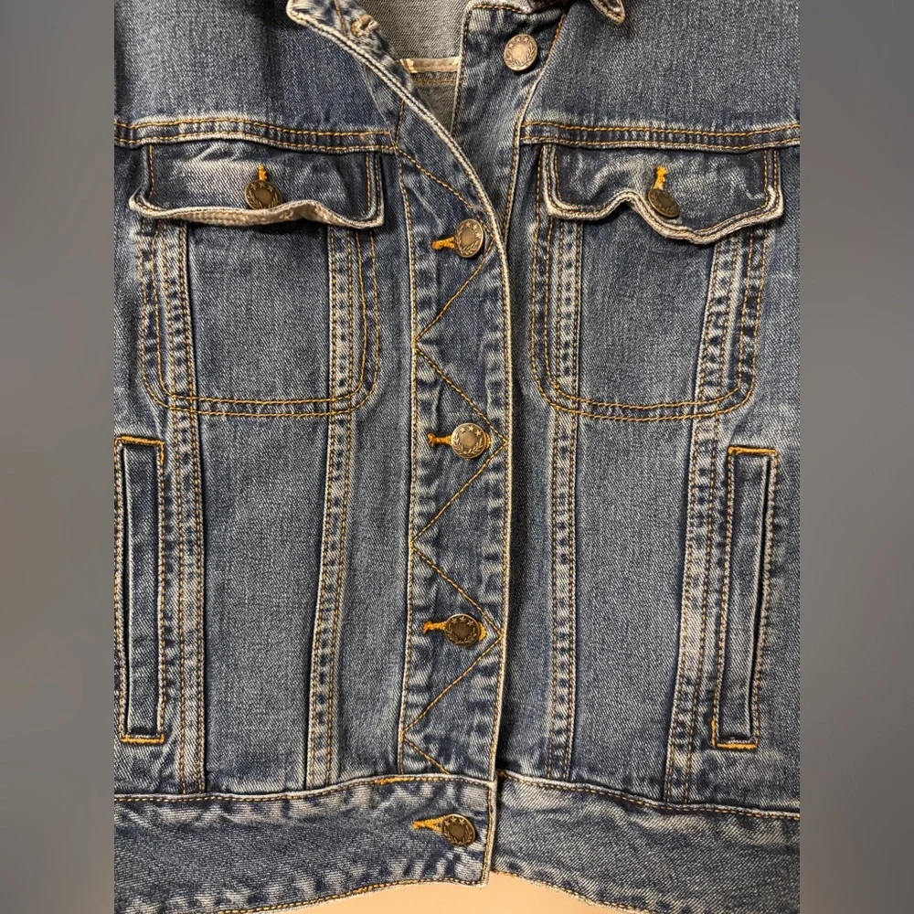 Free People Classic Short Blue Jean Denim Jacket Excellent Condition Small - Picture 2 of 8